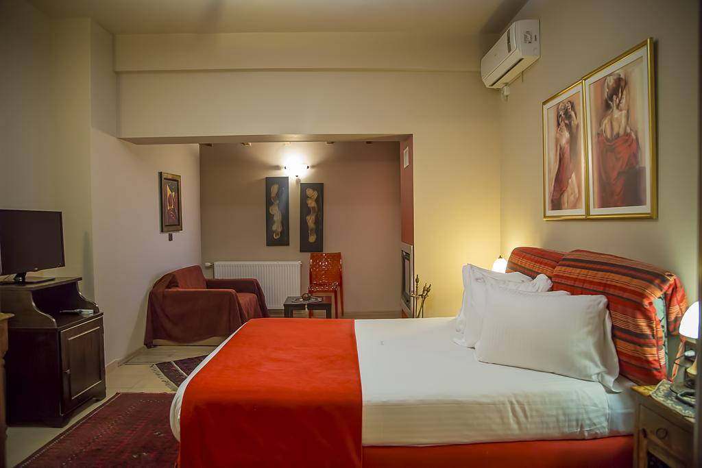 Pandion Luxury Boutique Hotel & Suites With Spa เนโอโคริออน ภายนอก รูปภาพ