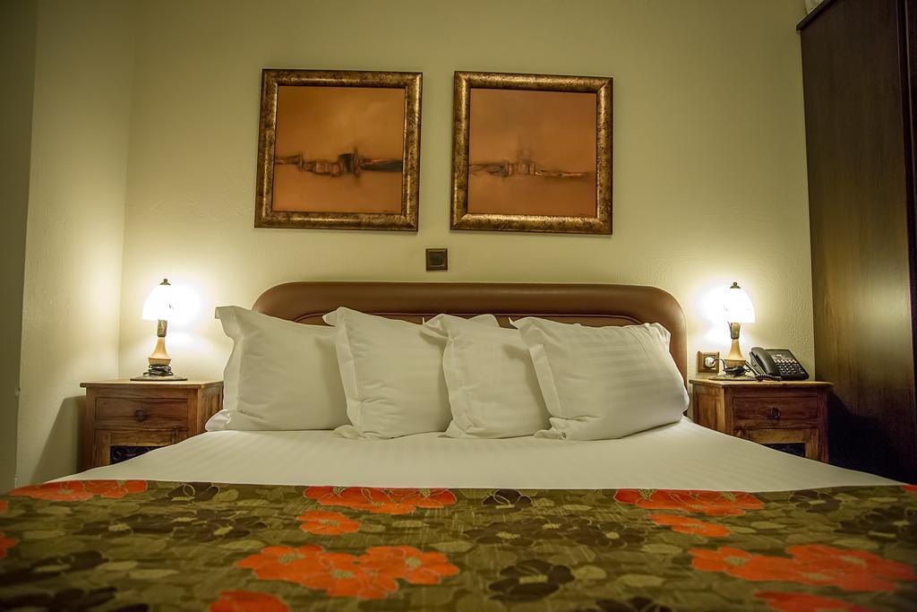 Pandion Luxury Boutique Hotel & Suites With Spa เนโอโคริออน ภายนอก รูปภาพ